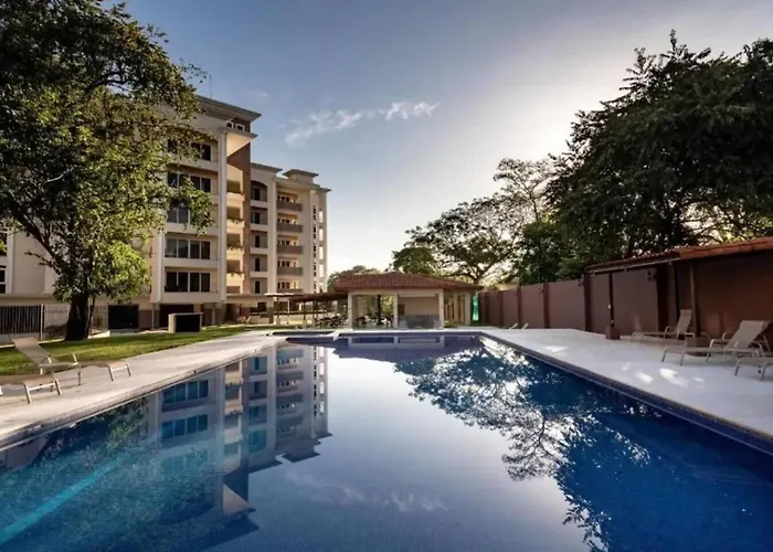 Peninsula Langosta Apartahotel